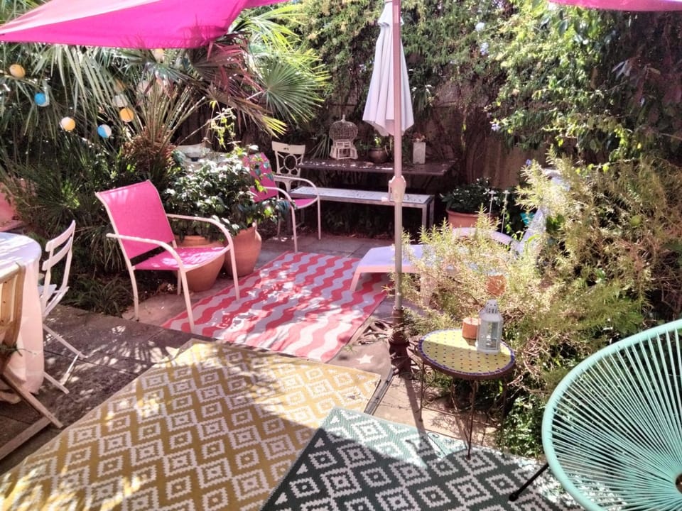 Near Croisette atypic studio garden pool Apartment in Cannes