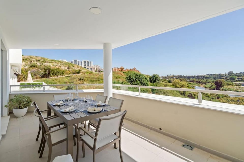 Day, Natural landscape, View (from property/room), Balcony/Terrace, Balcony/Terrace, Dining area