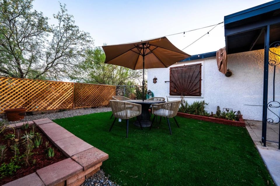 Property building, Garden, Garden view