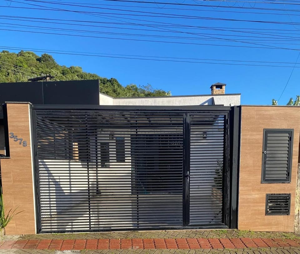 Casa confortável em Penha Apartment in Penha