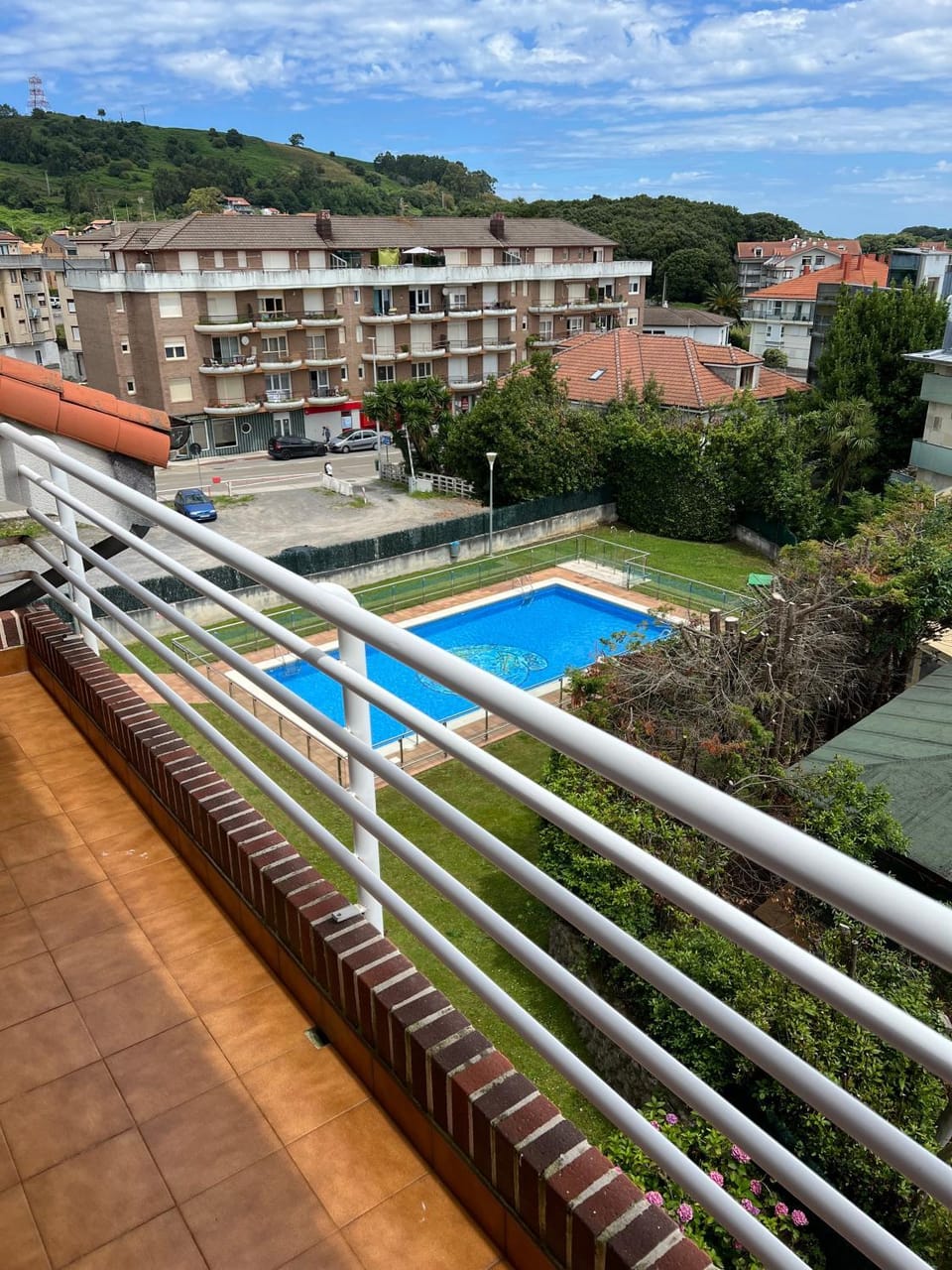 Mountain view, Pool view, Sea view, Swimming pool, Quiet street view