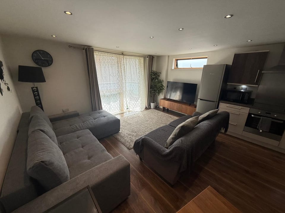 Cozy Flat in Harlesden near Wembley with Free Parking Apartment in London Borough of Ealing