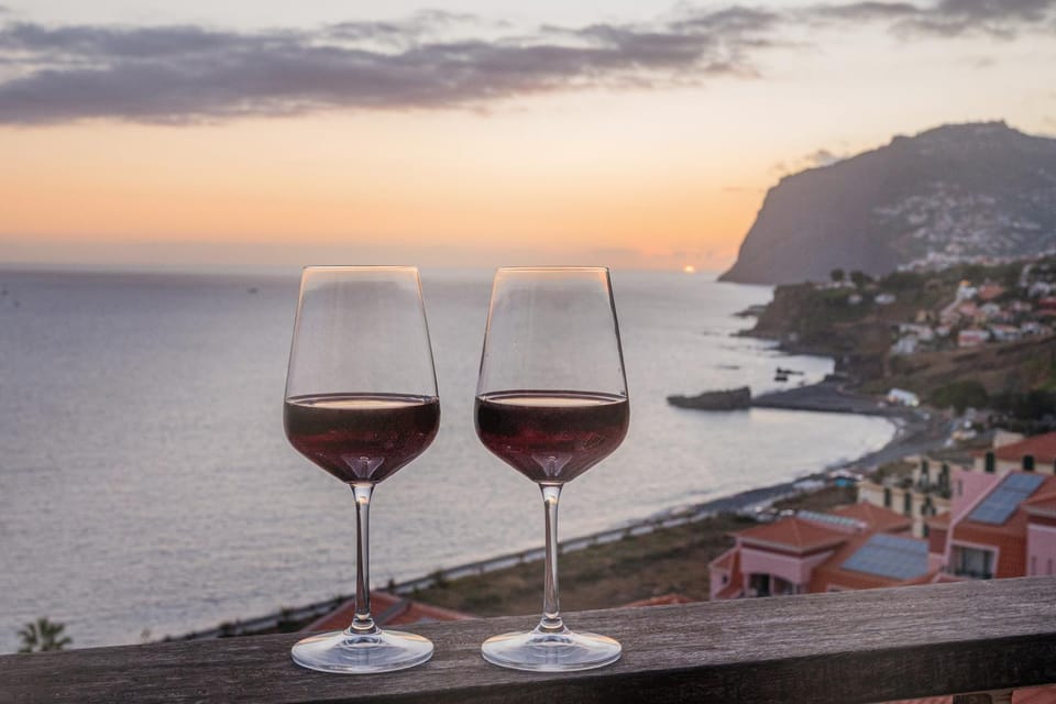 Natural landscape, Balcony/Terrace, City view, Mountain view, Sea view, Sunset