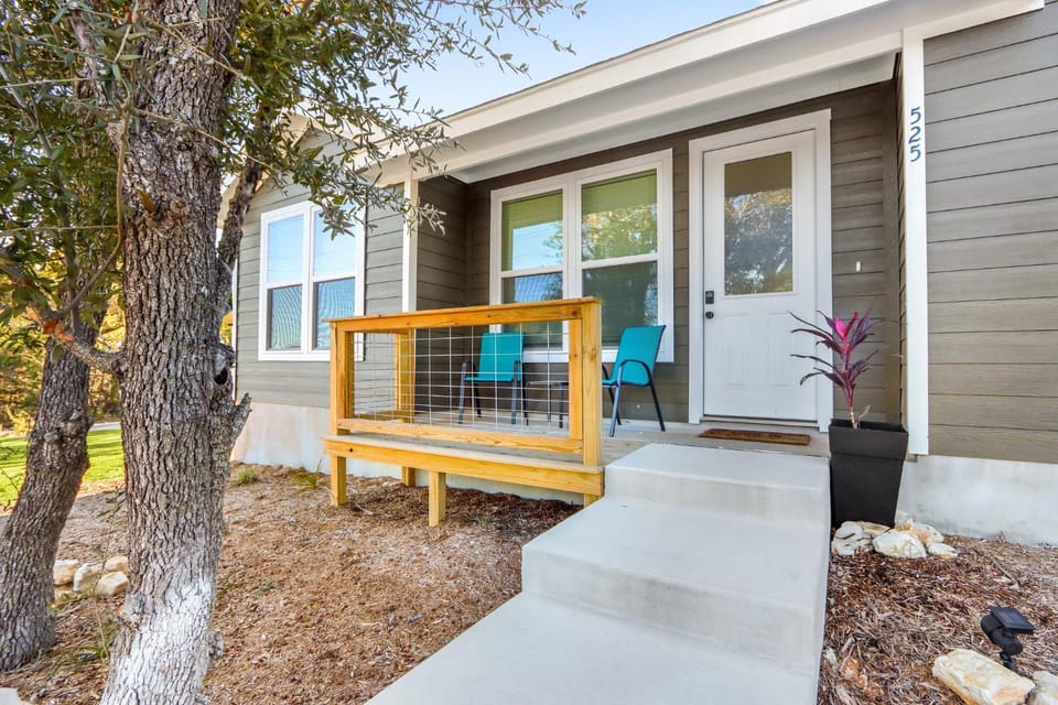Prickly Pear Escape House in Canyon Lake