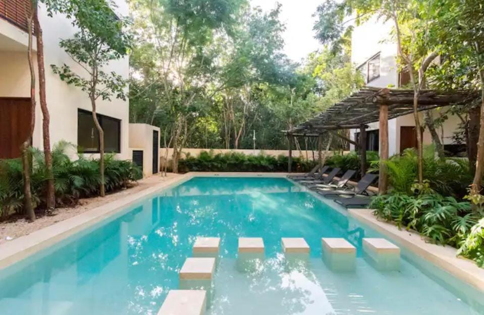 Swimming pool