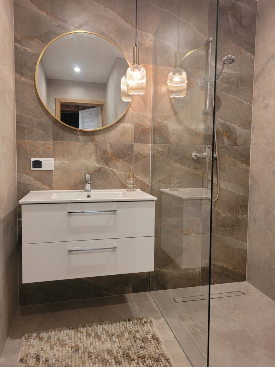 Shower, Bathroom