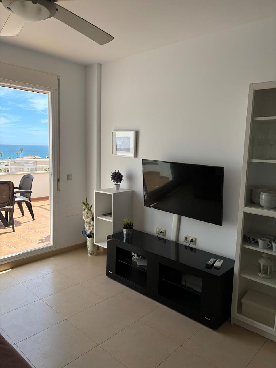 TV and multimedia, Seating area