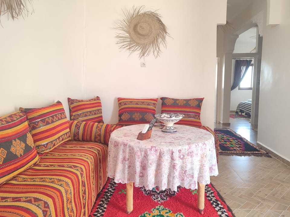 Living room, Photo of the whole room
