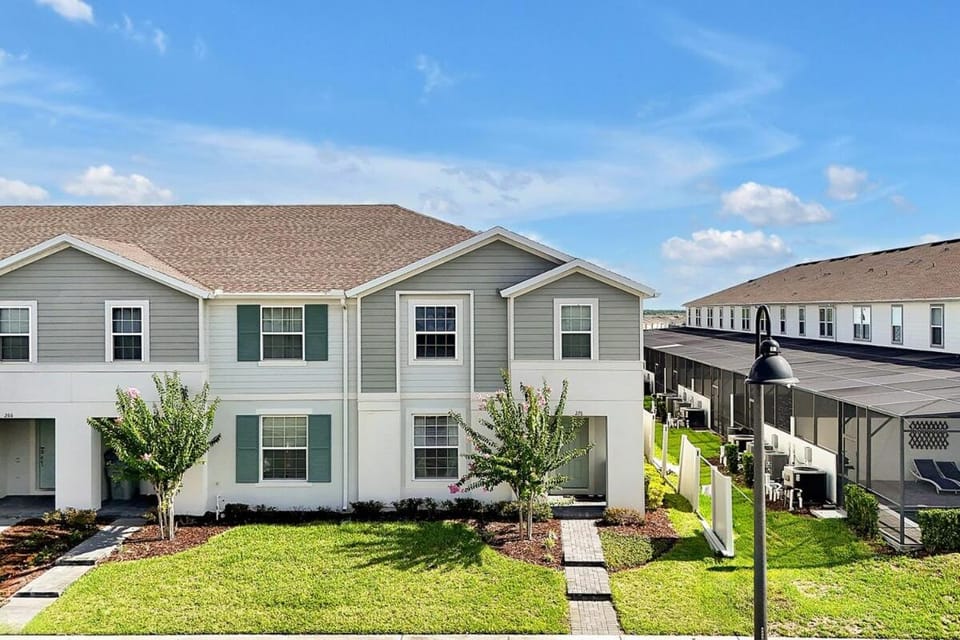 Davenport Disney Oasis House in Polk County