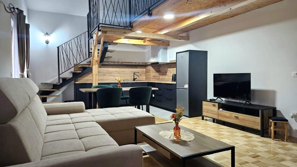 Villa Roko - Gacka Valley Bed and Breakfast in Lika-Senj County