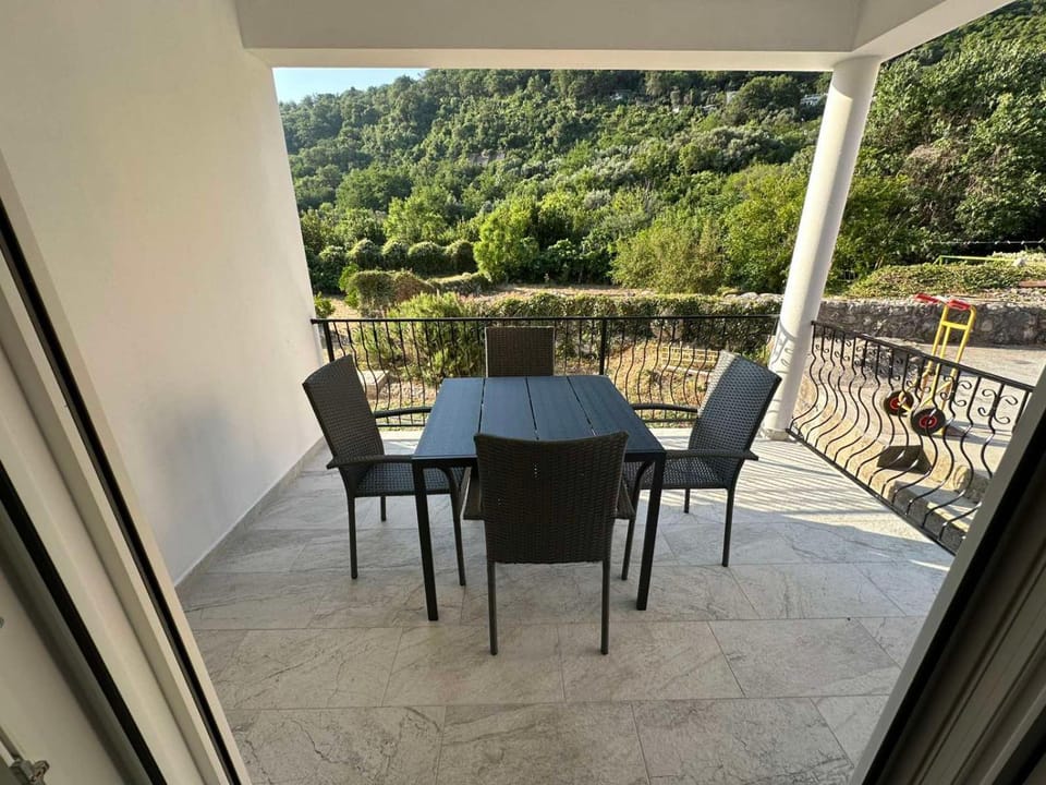 Apartman Aki 2 Apartment in Montenegro