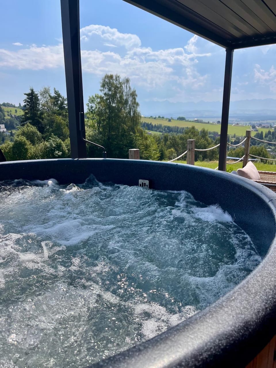 Mountain view, Swimming pool
