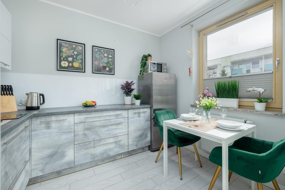 Kitchen or kitchenette, Dining area, pet friendly