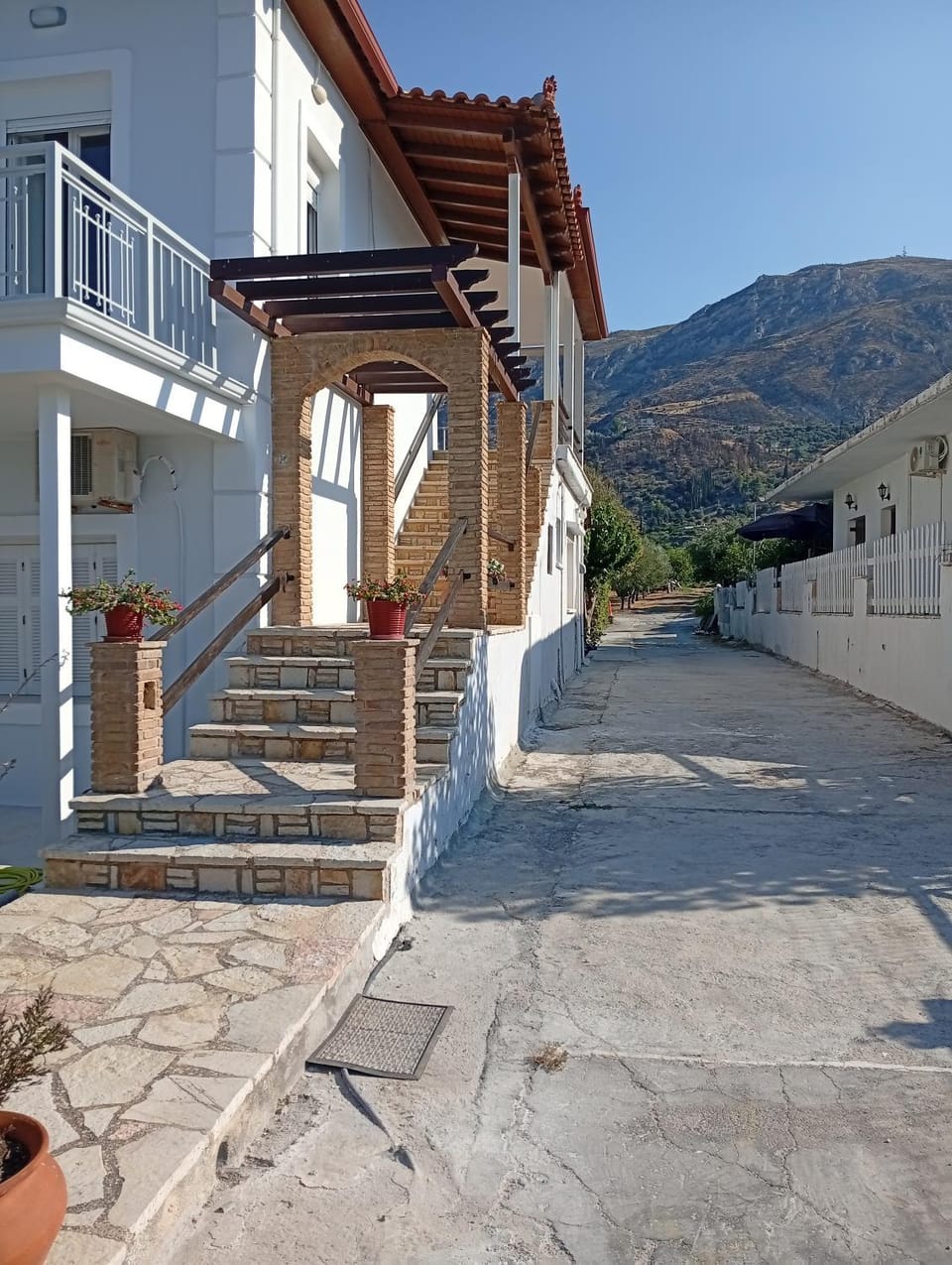 Property building, Day, Natural landscape, Mountain view