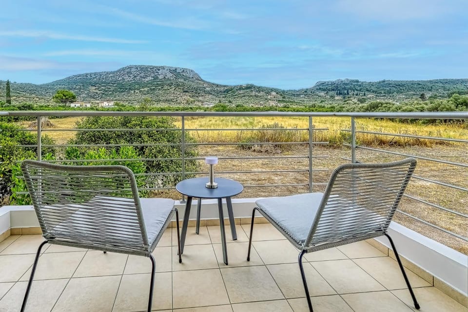 Natural landscape, Balcony/Terrace, Balcony/Terrace, Mountain view