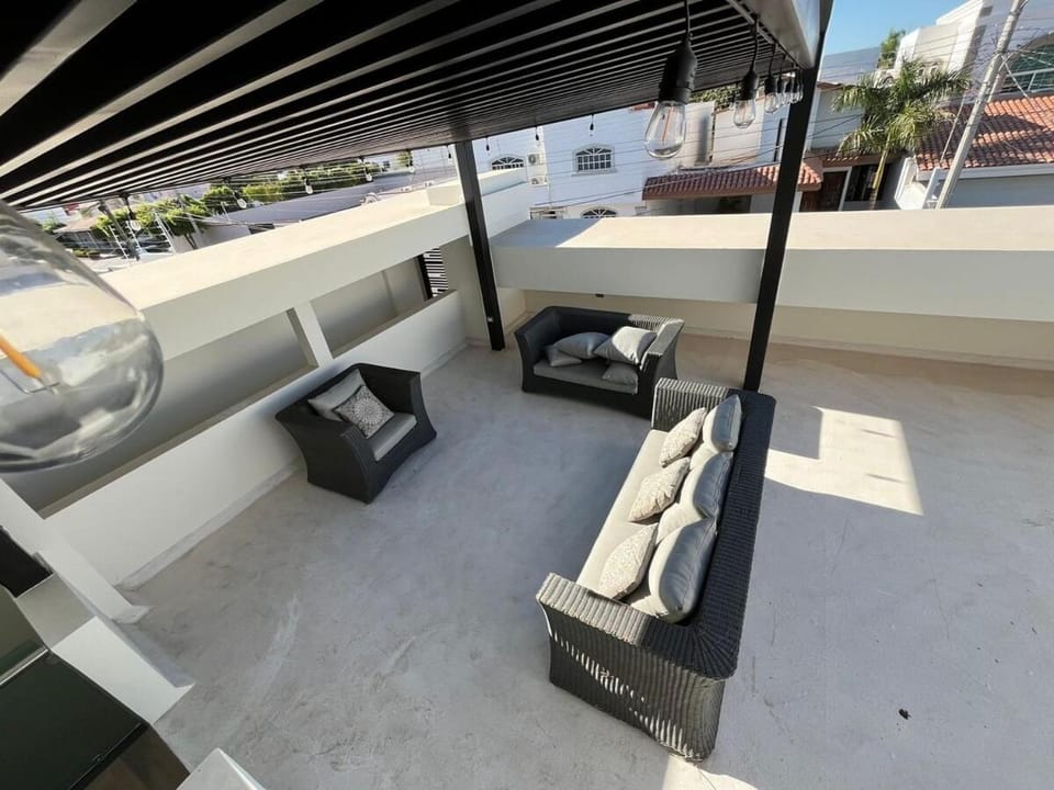 Balcony/Terrace, Balcony/Terrace