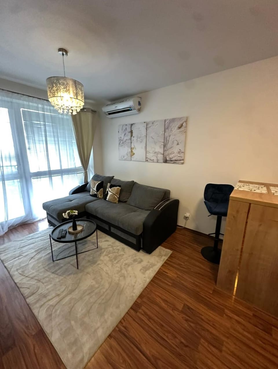 Living room, air conditioner