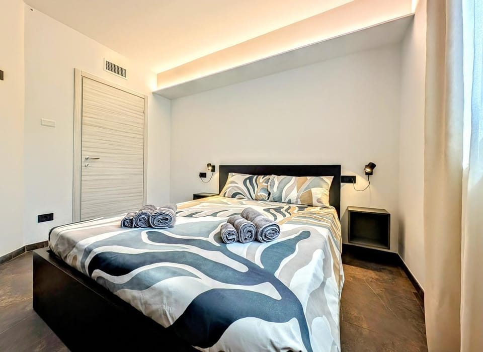 Bed, Photo of the whole room, Bedroom, towels, wardrobe