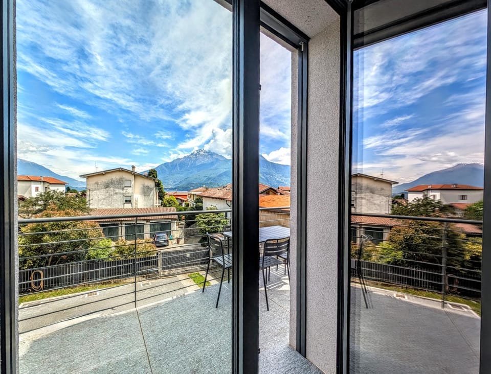 Property building, Day, Natural landscape, View (from property/room), Balcony/Terrace, Mountain view