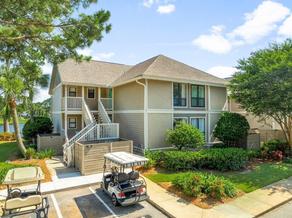 919 Harbour Point House in Miramar Beach