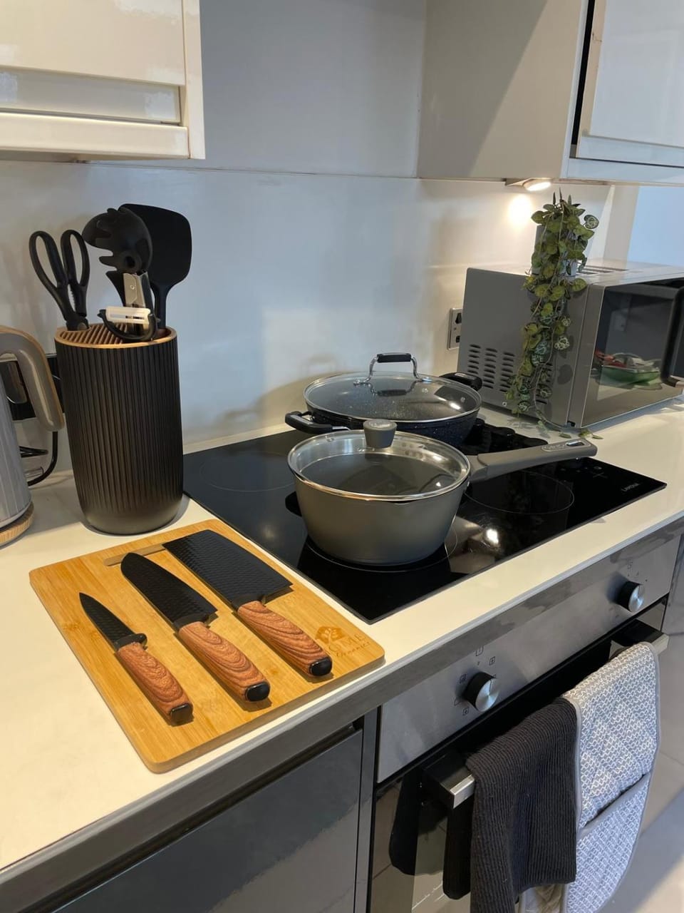 Kitchen or kitchenette, stove