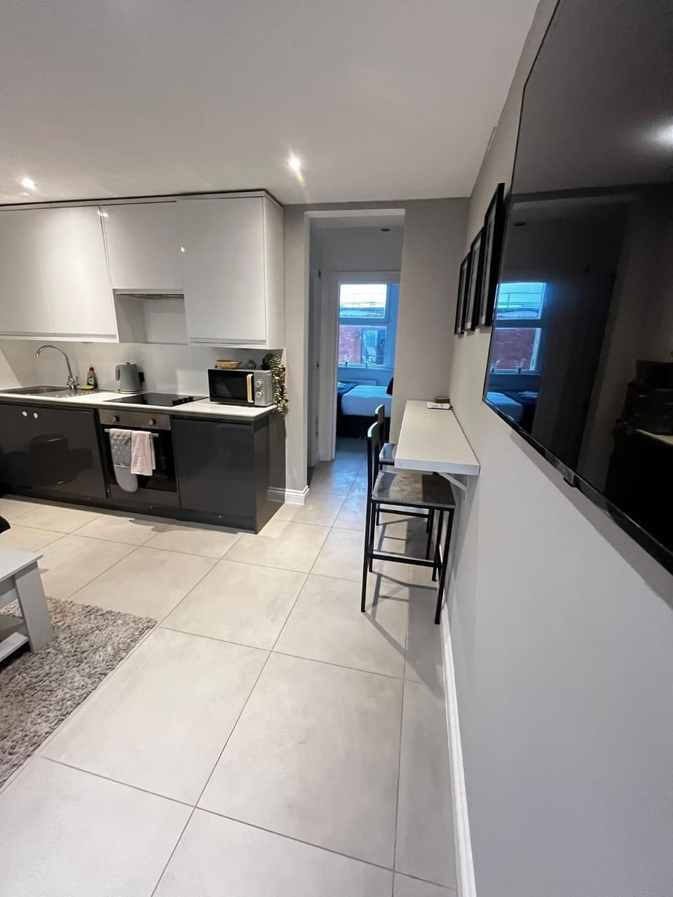 Central Brighton Sleeps 4 Flat Stylish Stay, Shops & Seafront Nearby by ZoneLink Properties Ltd Apartment in Brighton