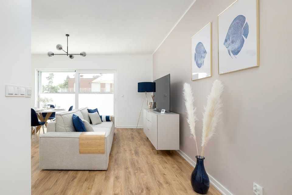 Living room, Photo of the whole room