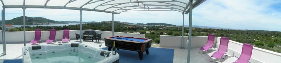 Billiard, Balcony/Terrace, Balcony/Terrace