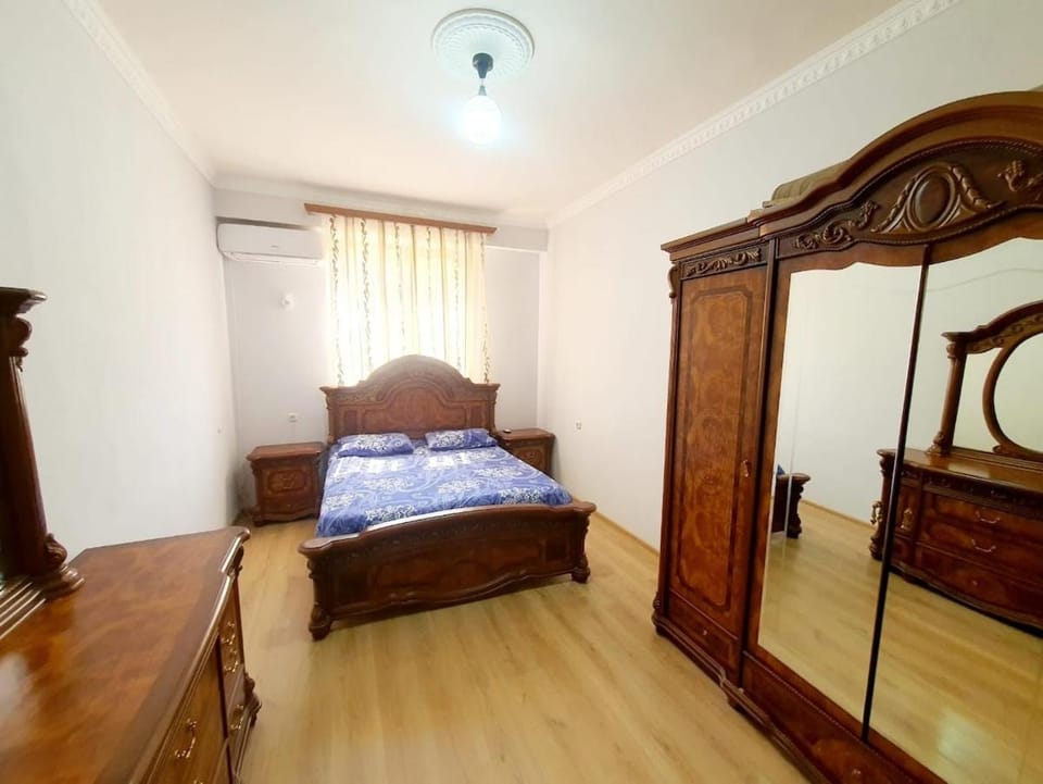 Bedroom, wardrobe