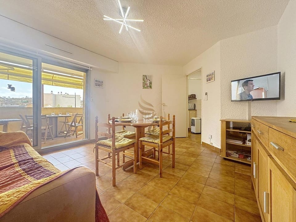 Blue Toscane T2 terrasse, parking Wi-Fi Apartment in Sainte-Maxime