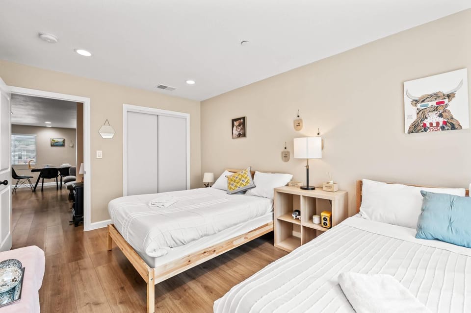 Heartwarming Family Stay 10 Min Walk to Pomona Valley Hospital House in Claremont