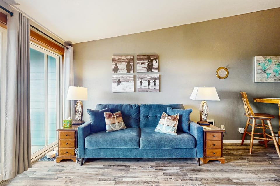 Seaside Serenity Apartment in Ocean Shores