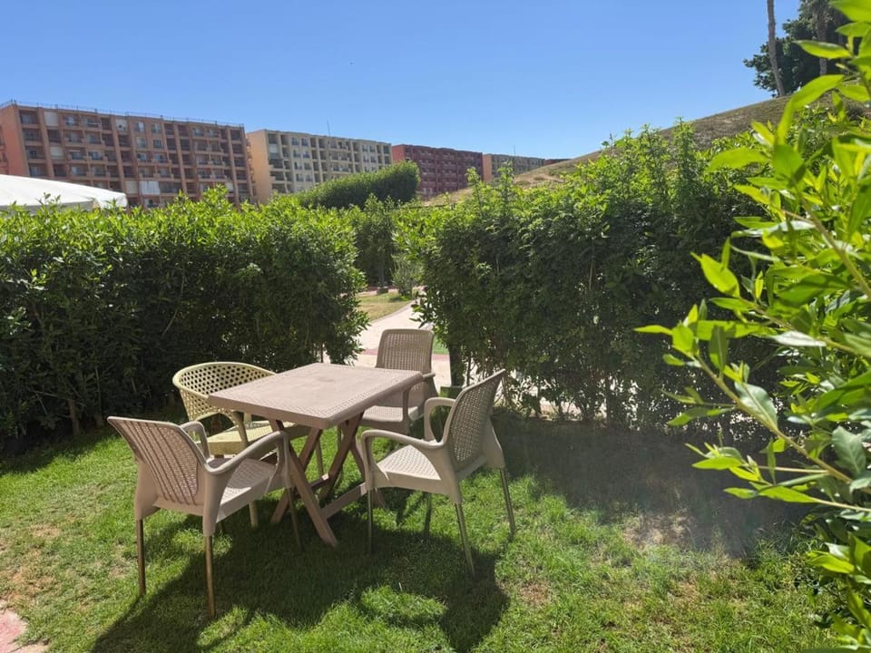 جولف بورتو شاليه فرش فندقى فاخر ارضى بجاردن فيو بيسين عائلات فقط Golf Porto - North coast - New Alamein for families only Apartment in Egypt