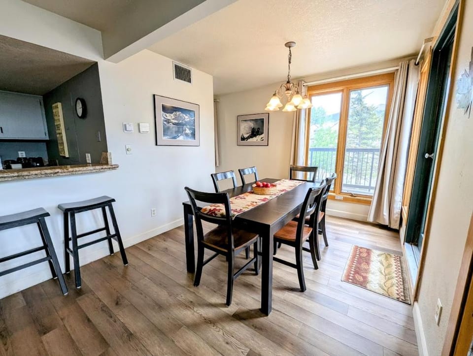Quicksilver 1607 by SummitCove Lodging in Colorado House in Keystone