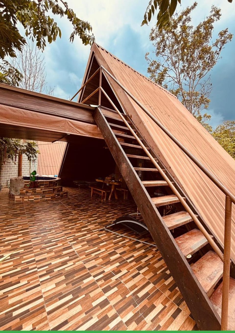 Chalés do AVOHAY, lindo chalé com privativo ofurô aquecido,apenas 2 minutos da Vila de São Jorge Chalé la belle de jour Chalet in State of Goiás
