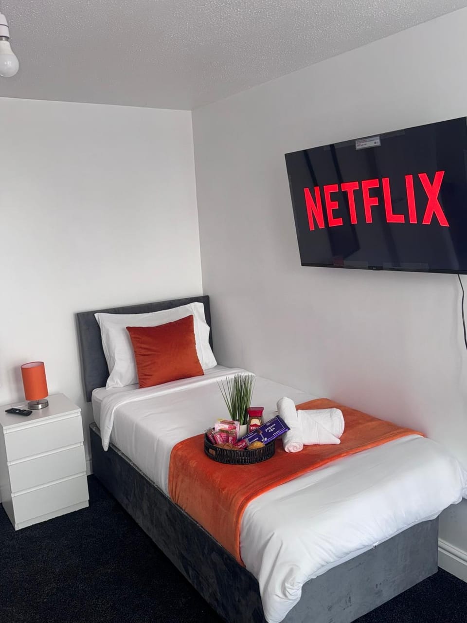 Bed, TV and multimedia