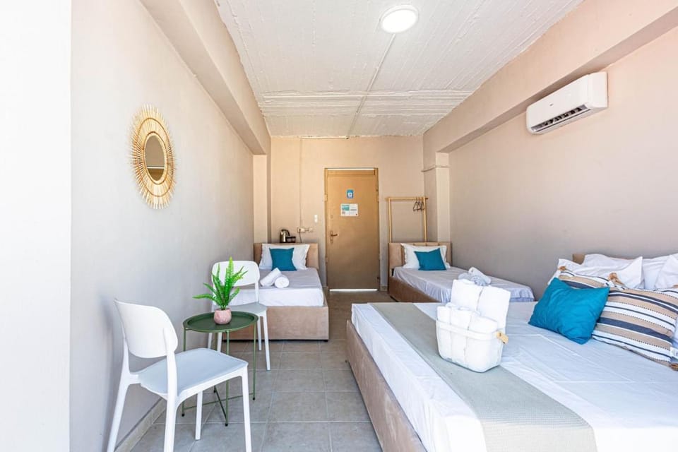 Himara City 52 - Central & Beach Access Apartment in Vlorë County, Albania