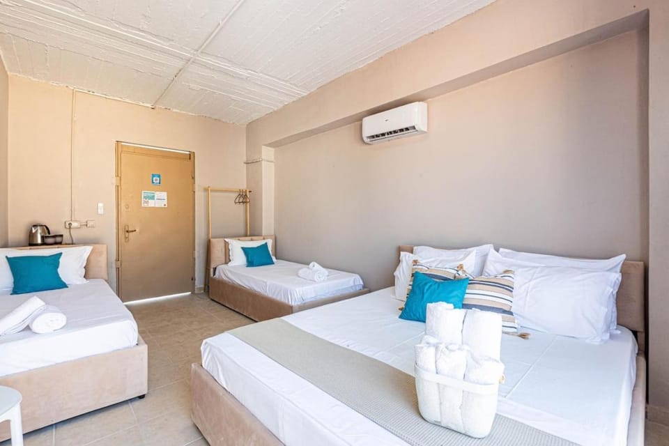 Himara City 52 - Central & Beach Access Apartment in Vlorë County, Albania