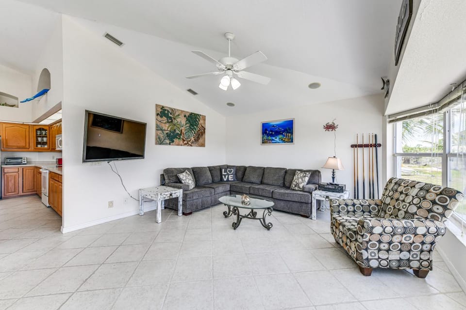 12 Mi to Gulf: Port Charlotte Home w/ Boat Dock House in South Gulf Cove