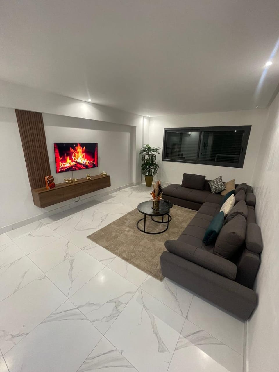 TV and multimedia, Living room, Seating area
