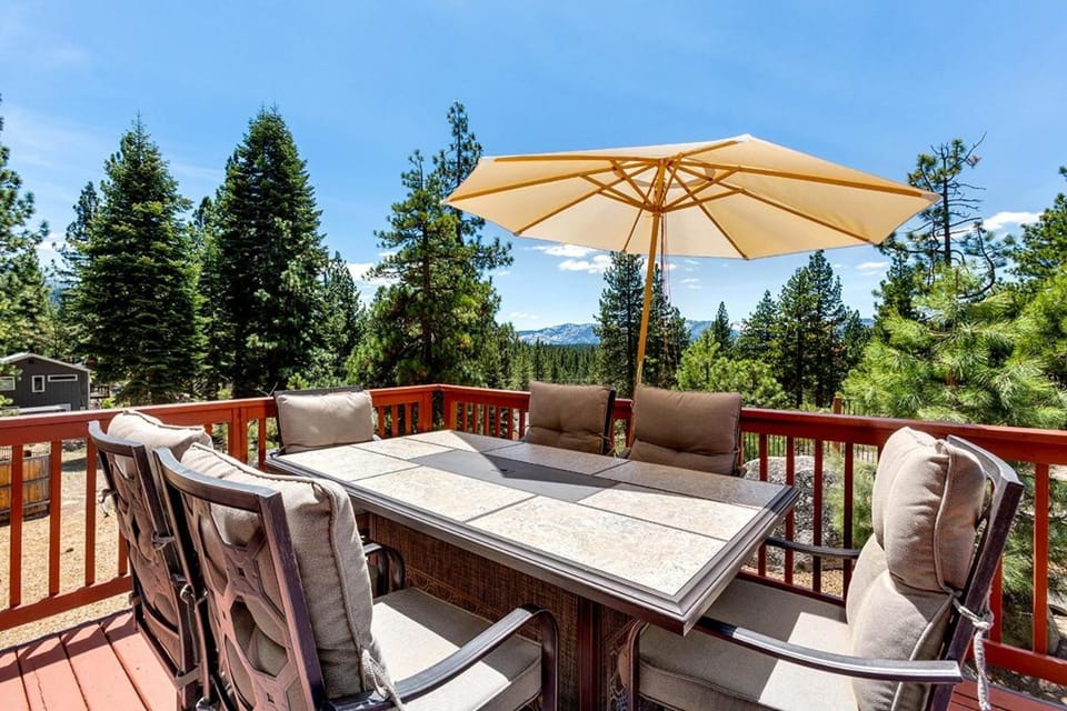 Cold Creek Lodge home House in South Lake Tahoe