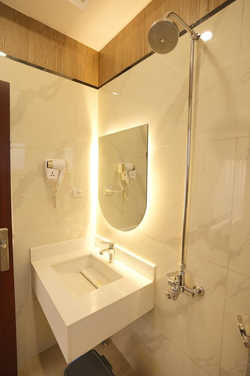 Shower, Bathroom, towels
