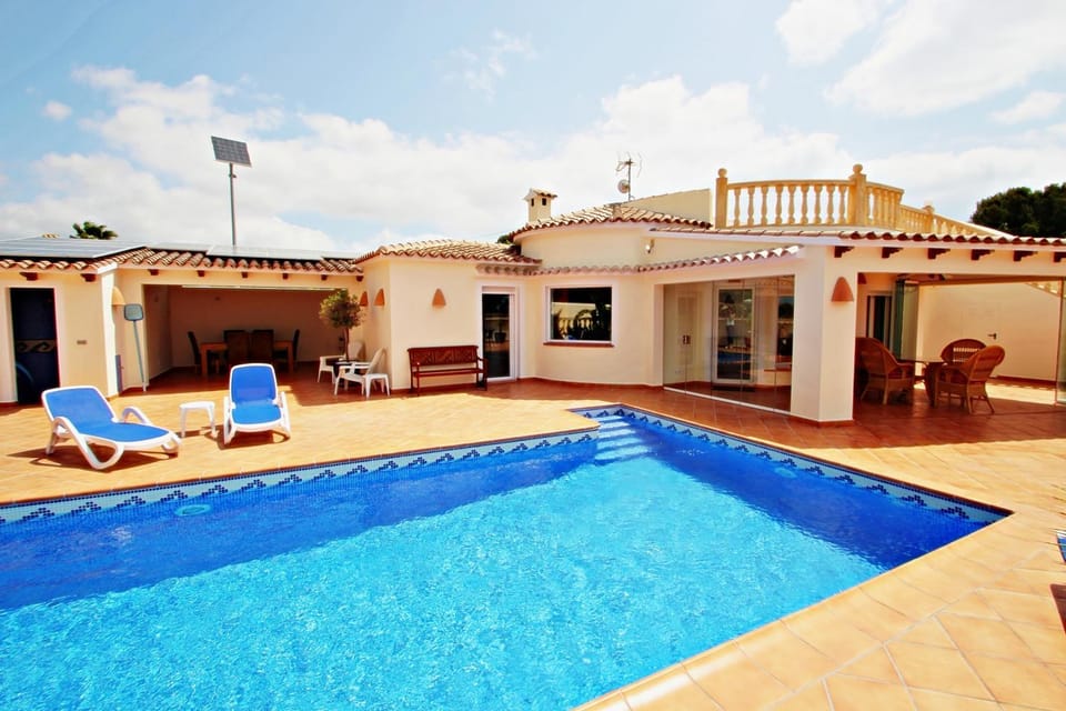 El Chamizo - modern villa with large private pool in Benissa Villa in Marina Alta