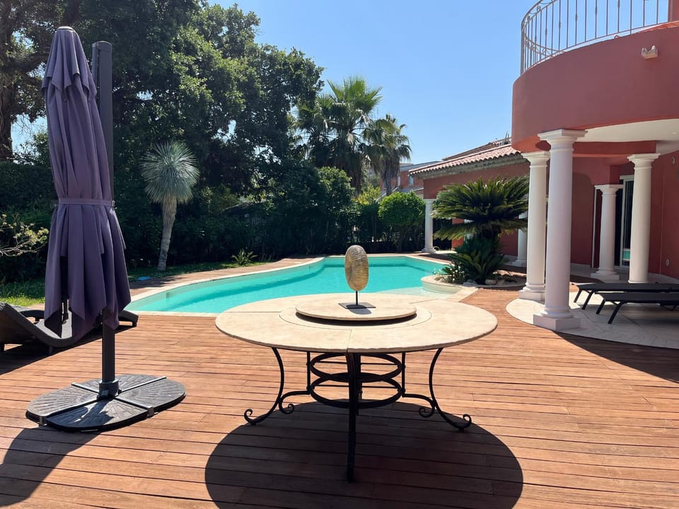 Superbe villa avec piscine privée à Fréjus - FR-1-466A-56 Villa in Fréjus