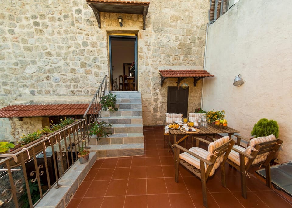 Patio, Day, Balcony/Terrace, Balcony/Terrace, Seating area