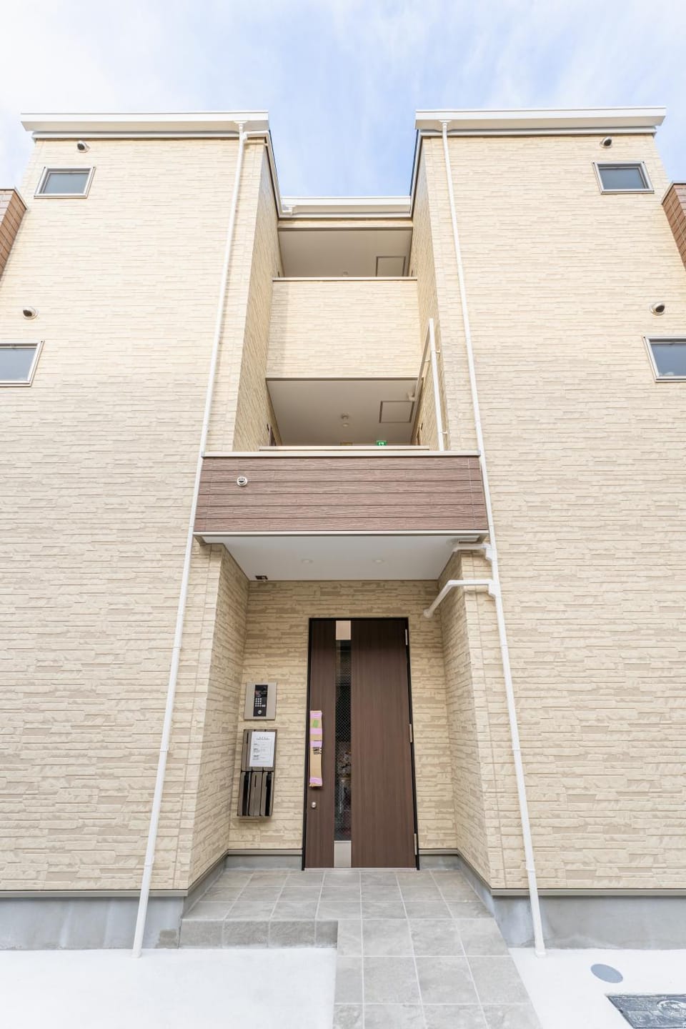 Property building, Facade/entrance