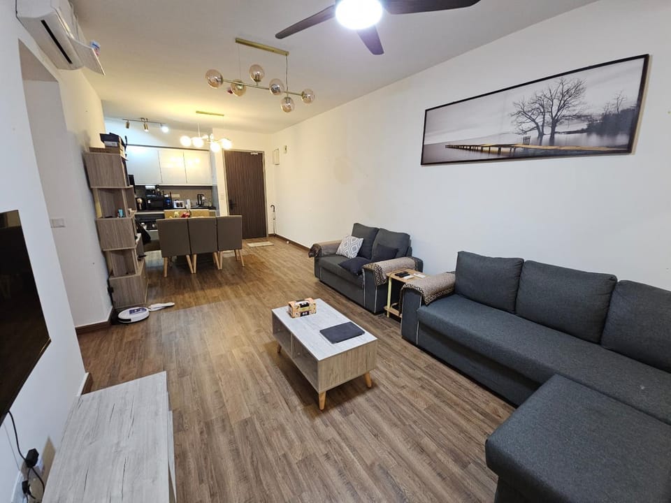 Kitchen or kitchenette, Living room, Seating area, Dining area, air conditioner