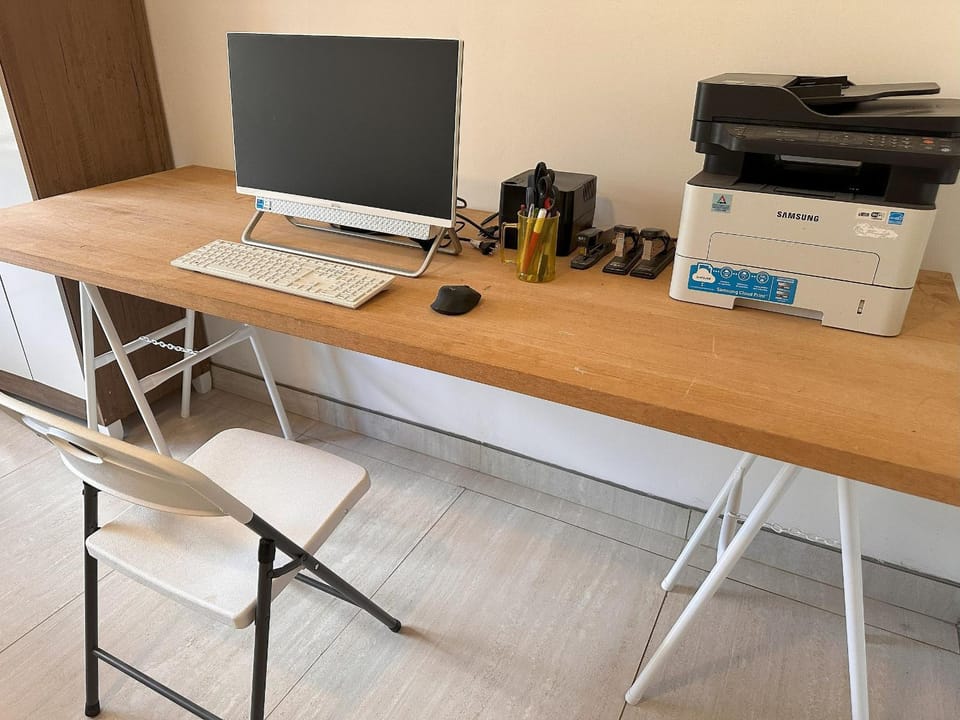 Photo of the whole room