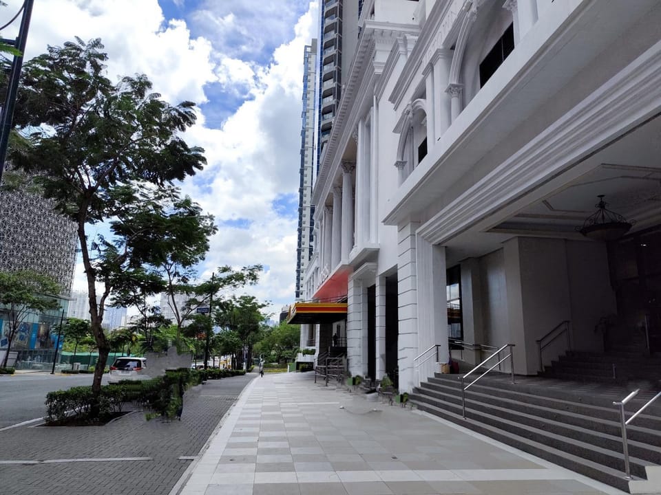Property building, Street view