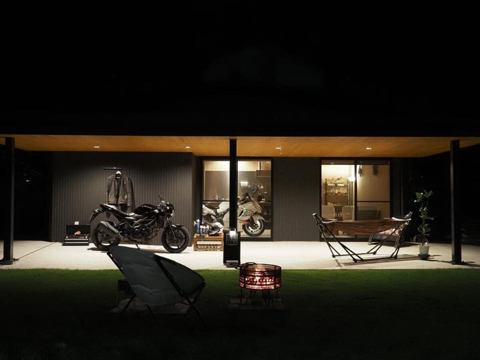 Property building, Night